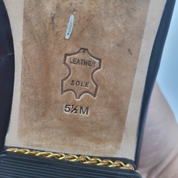 SOLD Tory Burch Women's Perfect Black Ruby Leather Loafer Size 5.5 - Picture 9 of 12